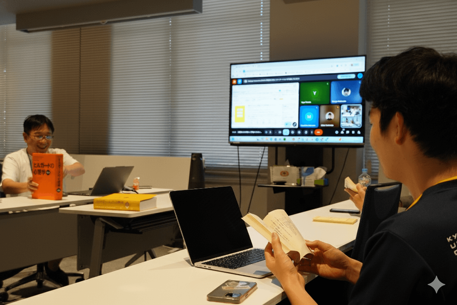 読書会（週１開催・任意参加）
PFNで10年続いている読書会です。
ブログはこちらhttps://tech.preferred.jp/ja/blog/book-club/